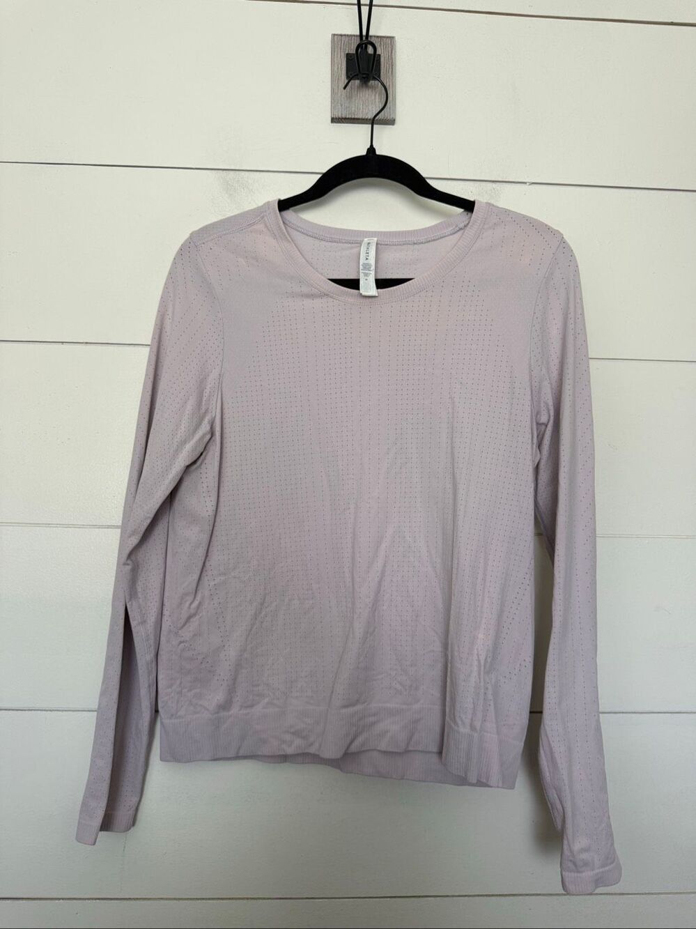 Athleta Women’s Medium Lilac Purple Mesh Longsleeve Top